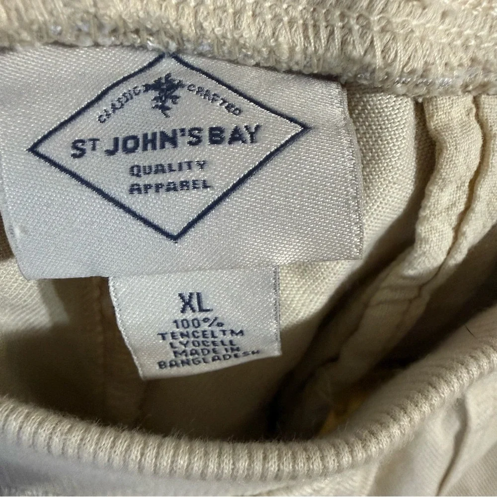 St. Johns Bay stylish cargo